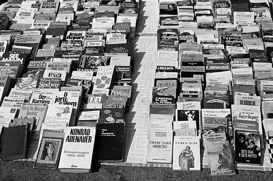 Books @ Feira da Ladra, Portugal