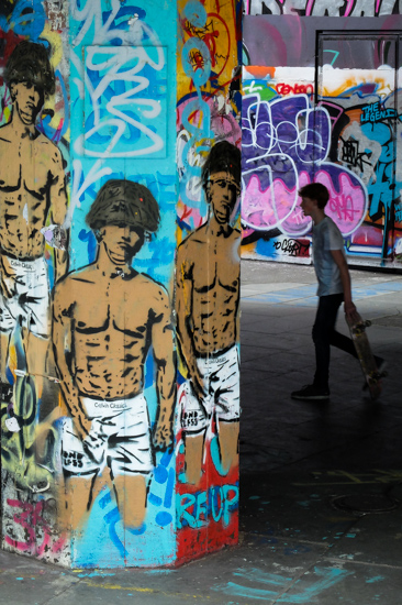 Skateboarding and graffiti @ Southbank, London